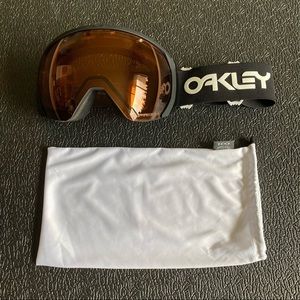 Oakley Flight Path XL Snow Goggles - NWOT